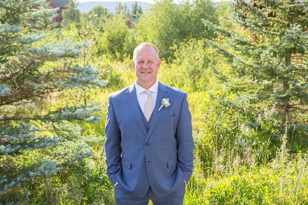 Groom at Point Park in Grand Lake Colorado