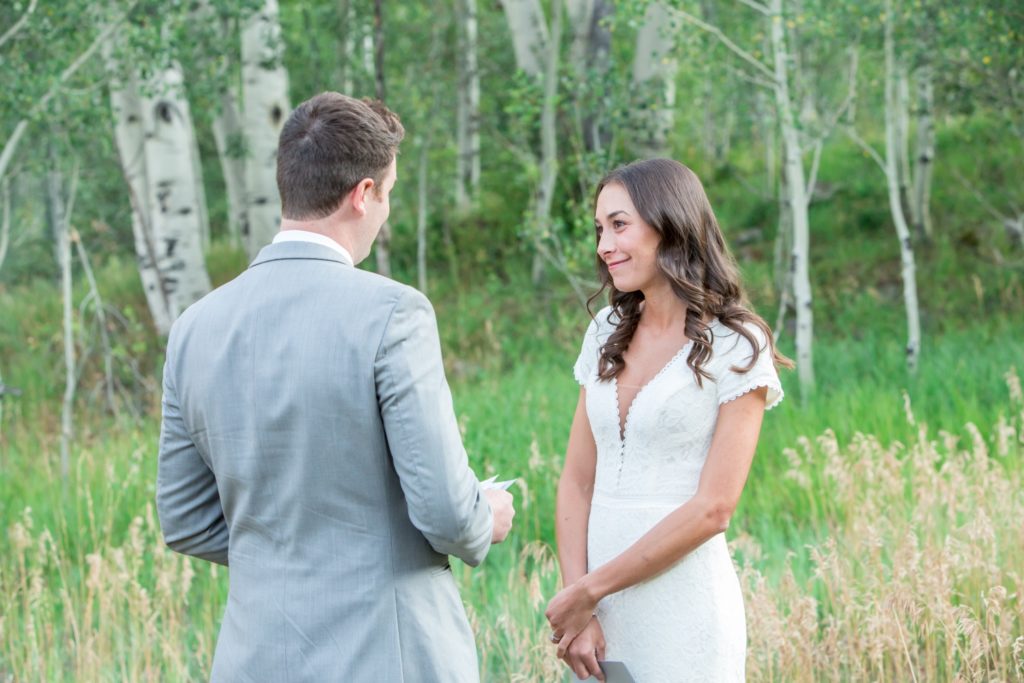 Colorado elopement vow ceremony