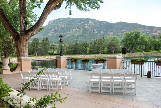 7 Colorado Wedding Venues with lodging