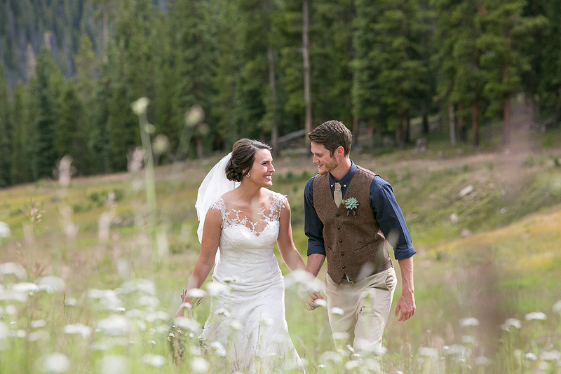 Outdoor wedding venues in Colorado couple portrait