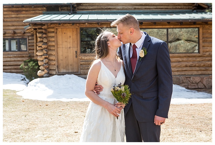 Colorado mountain wedding photographers - couple portrait