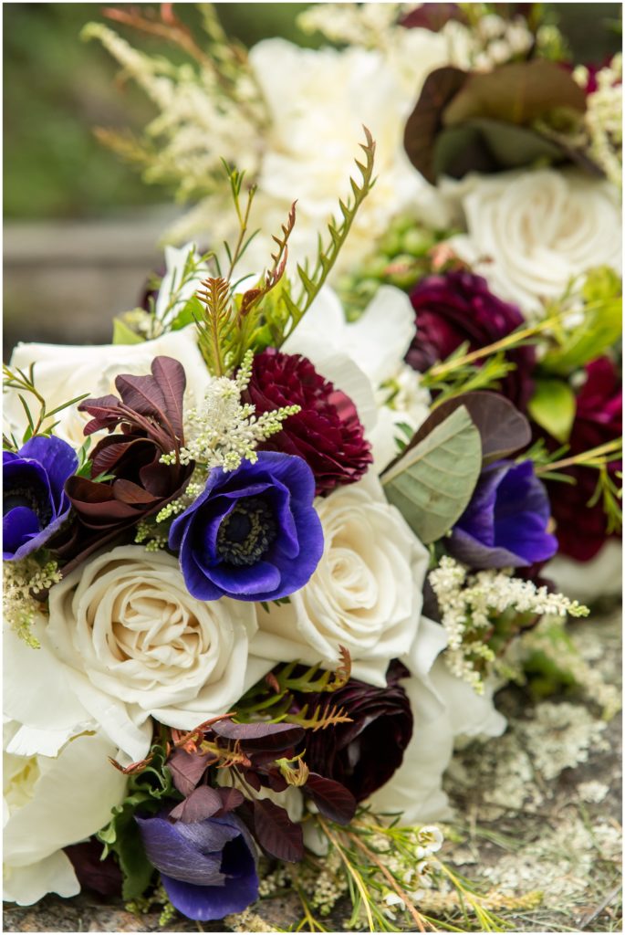 Rustic Colorado Wedding decor - floral bouquets 