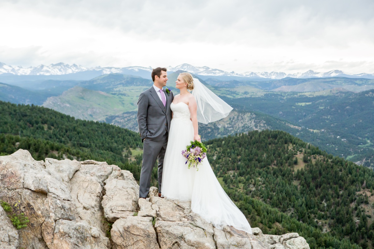 Boulder elopement photographer at Lost Gulch Overlook