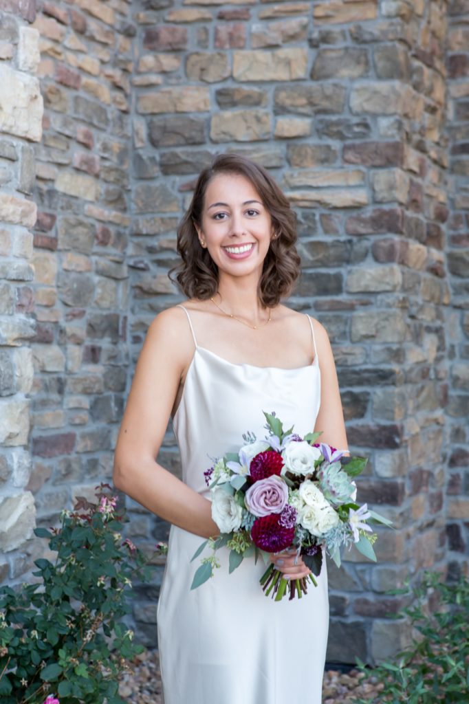 Colorado bride with bouquet