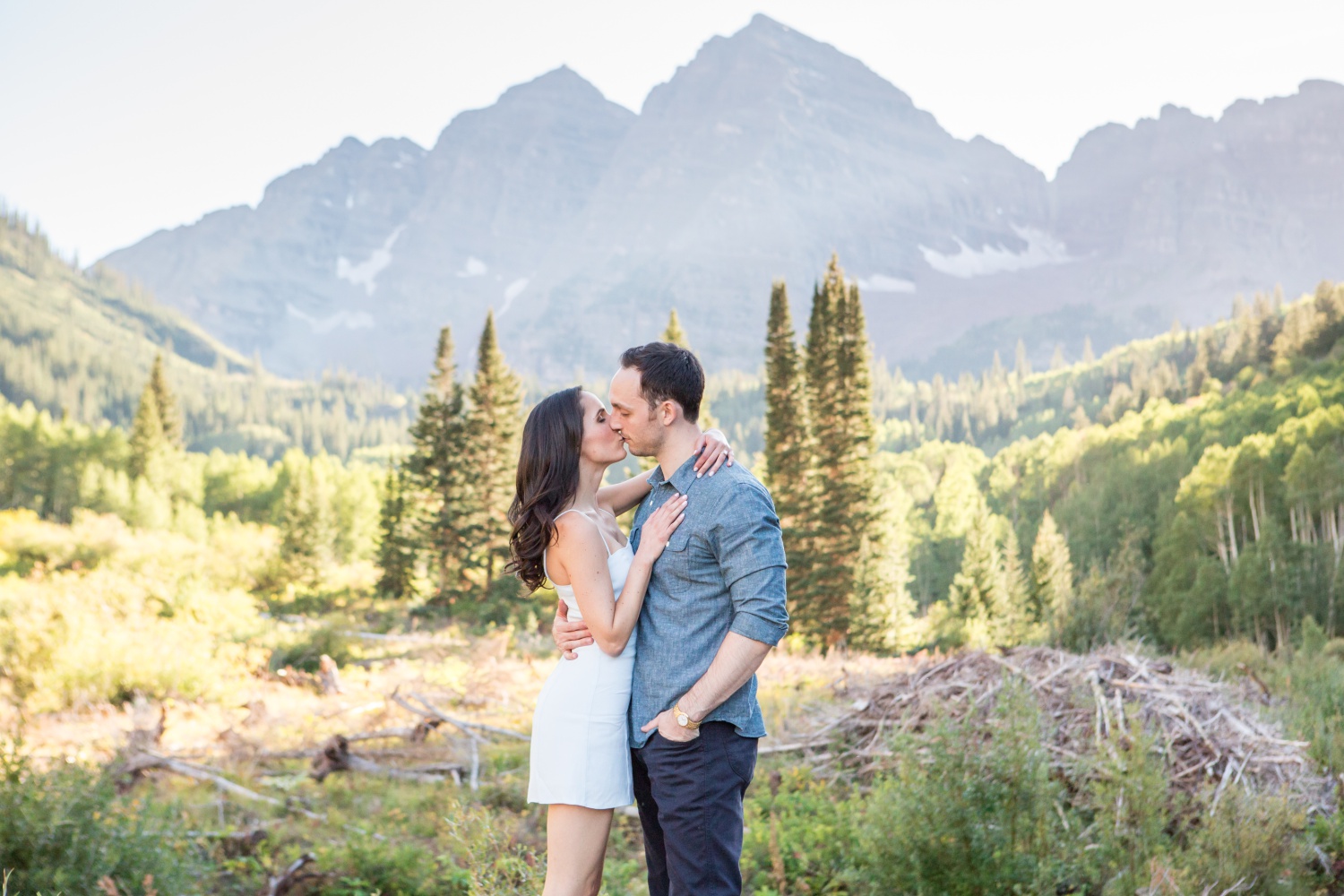 Proposal photographer at Maroon Bells in Colorado
