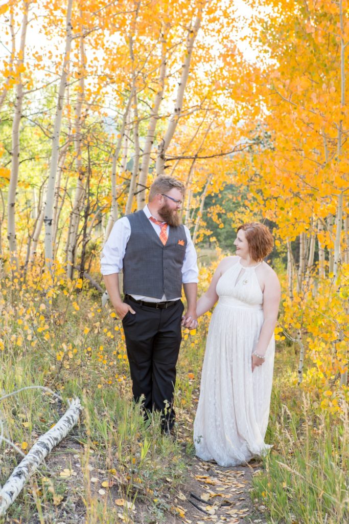 bride and groom fall colors in Colorado
