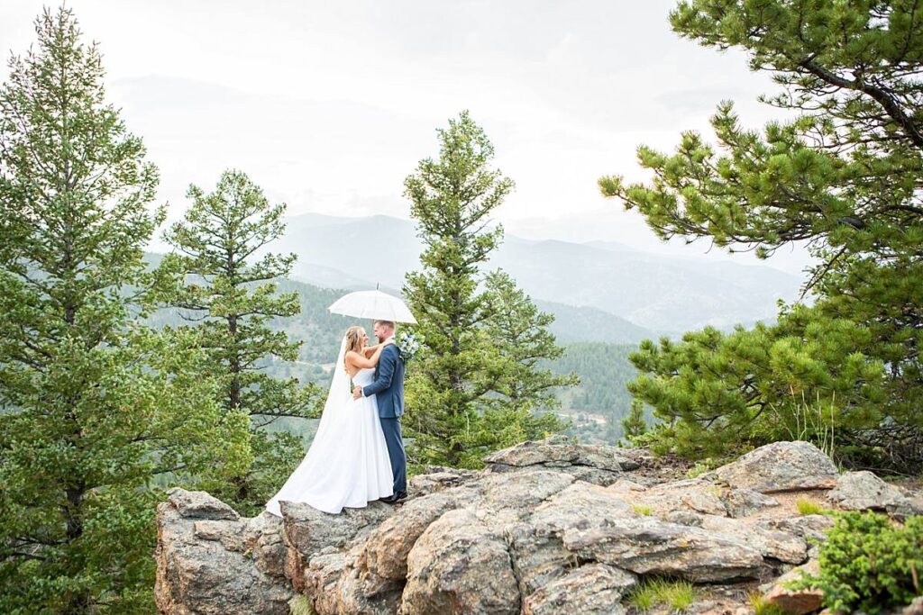 Rainy weather on the wedding day in Idaho Springs